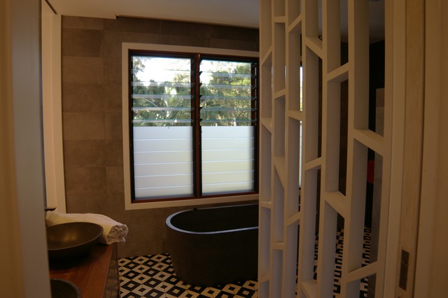 Master ensuite bath | Figtree Pavilion Byron Bay | Gold Coast Architect | Jose Do Architect