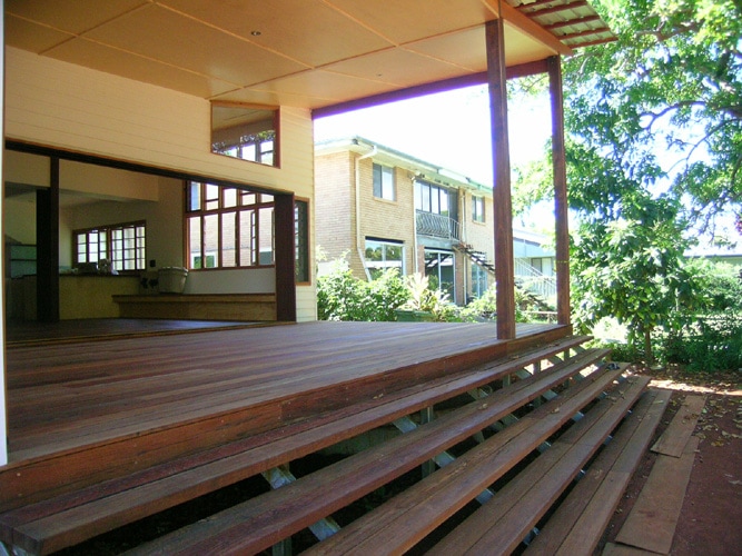Recycled hardwood decking | Cleveland Brisbane Coastal House | Sustainable Architecture | Jose Do Architect
