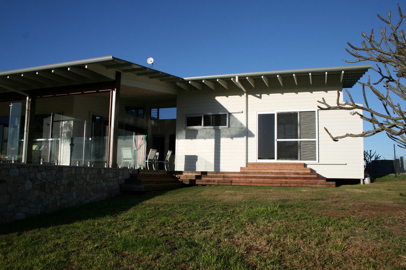 Byron Bay Myocum Ridge House | Jose Do Architect Gold Coast | bedroom wing